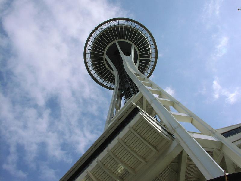 spaceneedle.jpg - OLYMPUS DIGITAL CAMERA         